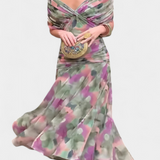 Duga haljina s cvjetnim uzorkom s V izrezom i romantičnom elegancijom