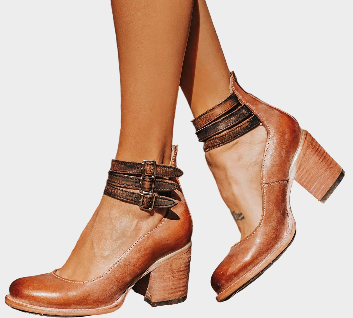 Čizme s više remena i debelim petom