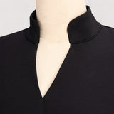 Nora™ | Elegantna crna haljina s remenom i mandarin ovratnikom