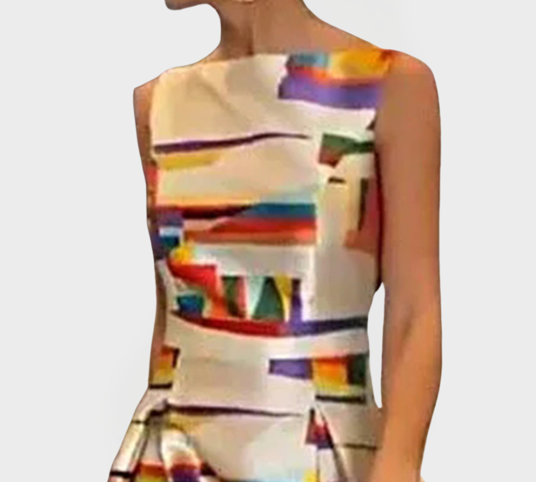 Duga haljina s geometrijskim uzorcima i modernim krojem