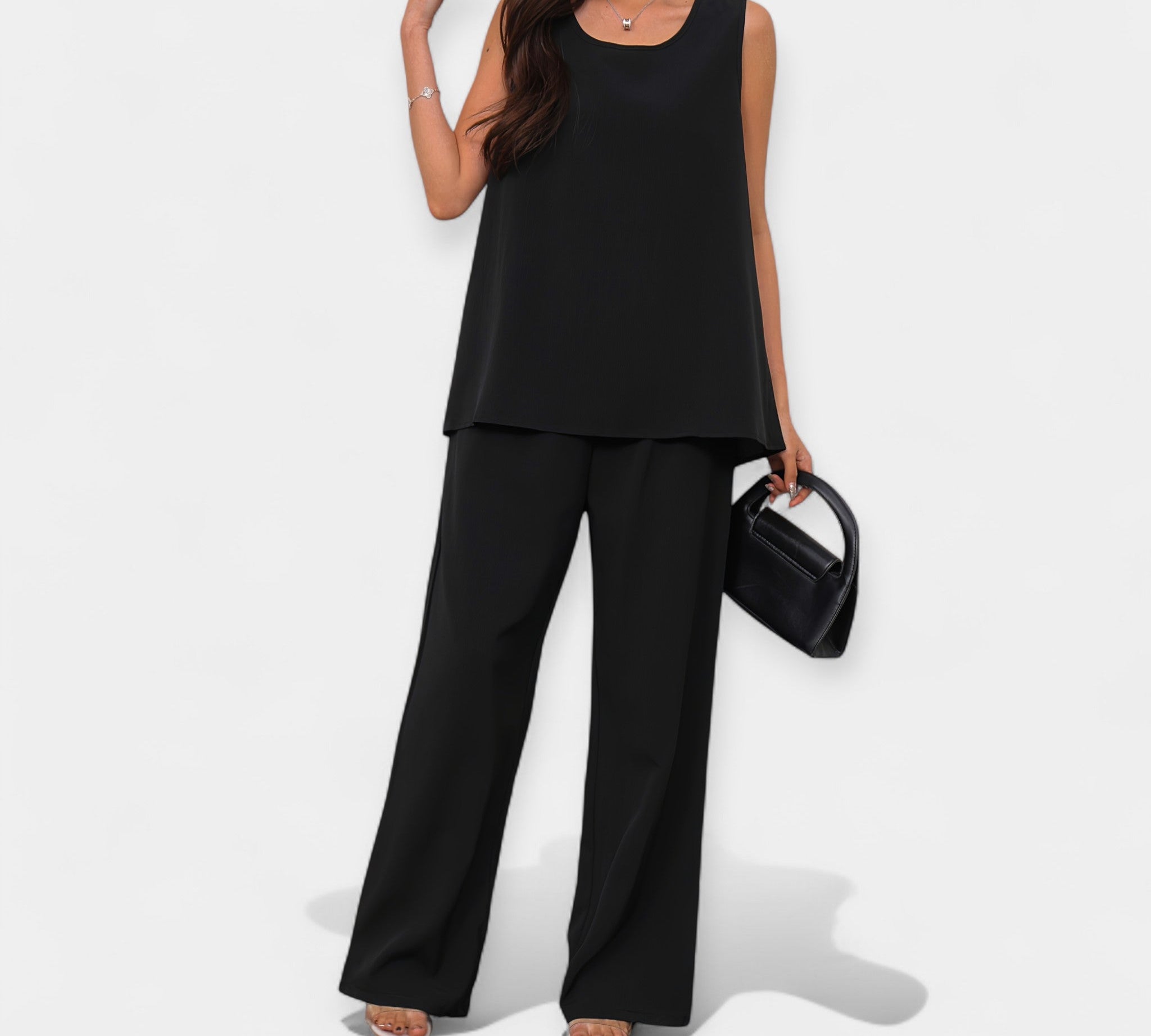 Udoban Set s Topom bez Rukava i Širokim Hlačama