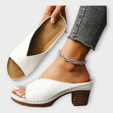 Sandale s debelim petom i otvorenim petom