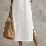 Alvena – Elegant Lace Detail Dress