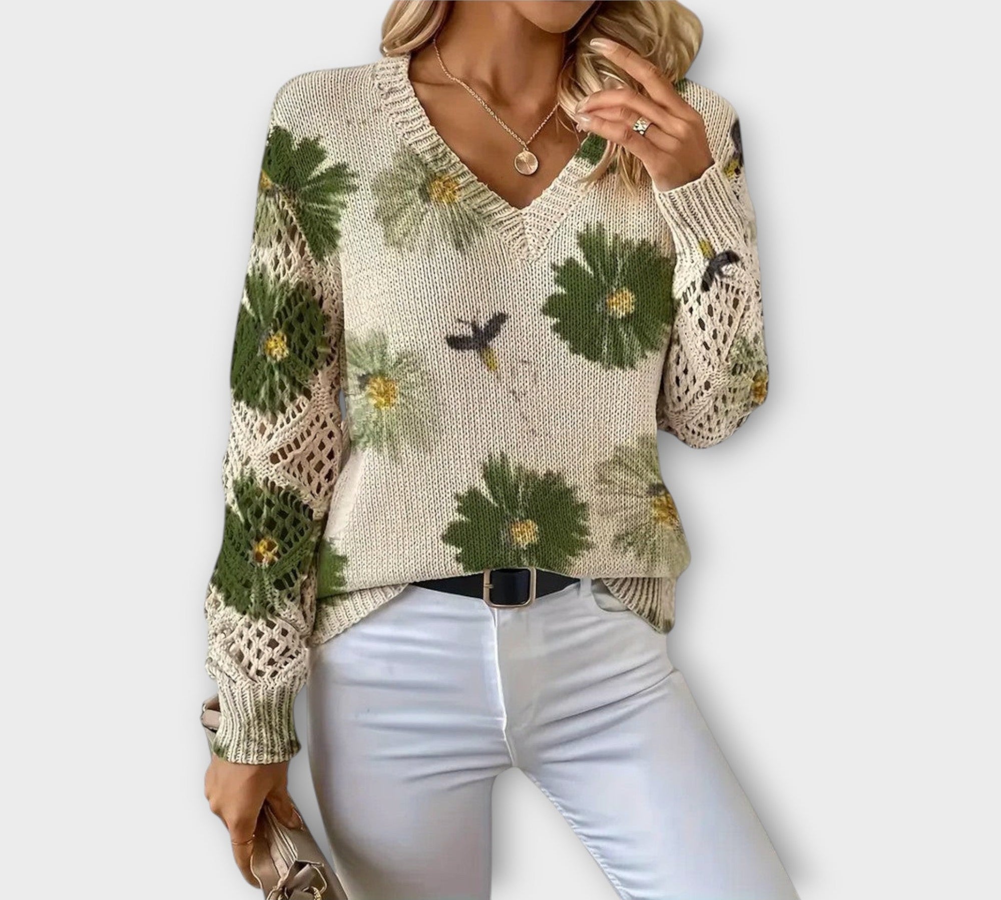 Pleteni Pulover s Čipkastim Detaljima