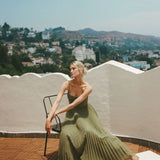 Lara - Moderna Elegancija S Otvorenim Leđima