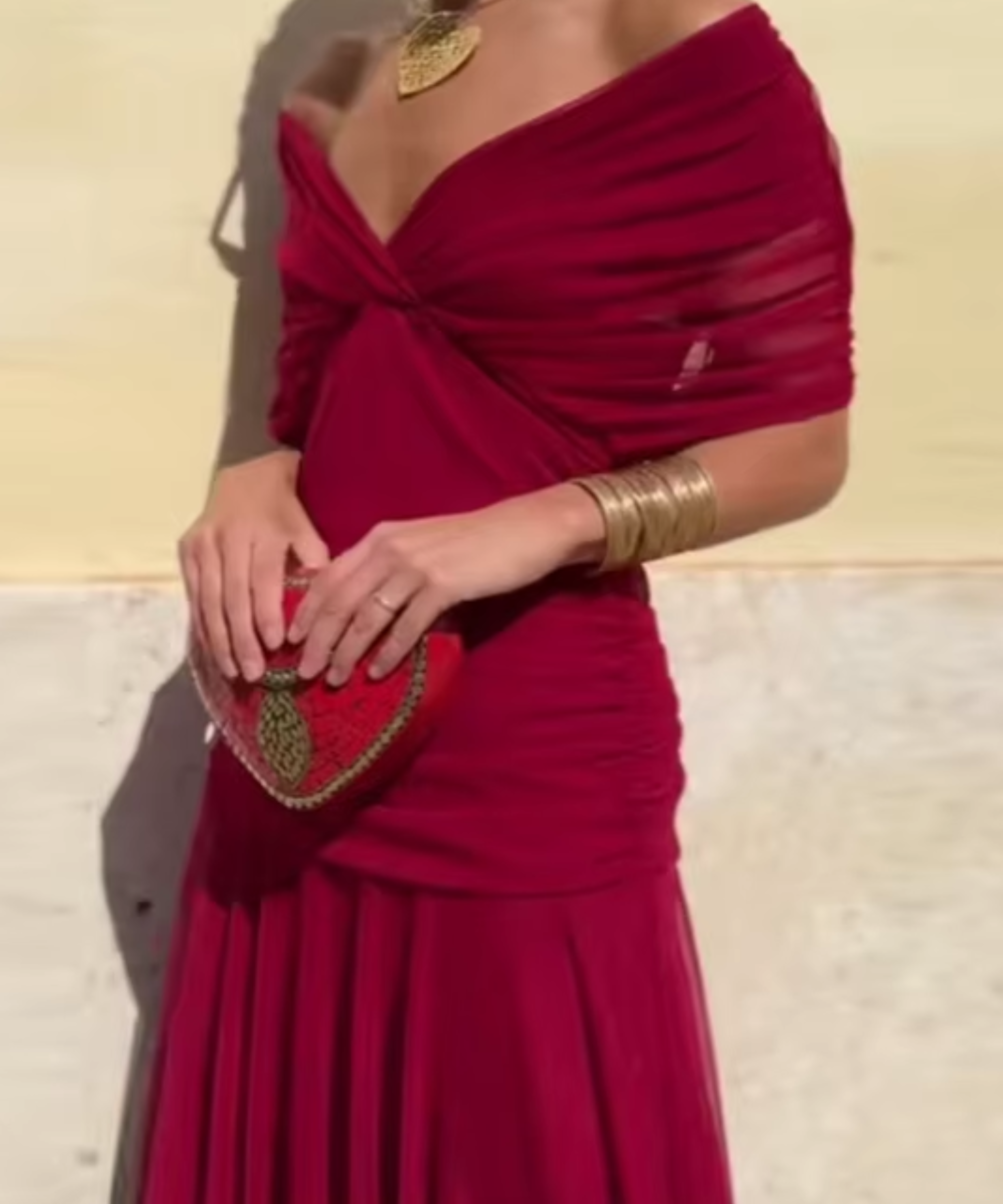 Luisa Haljina s V-izrezom