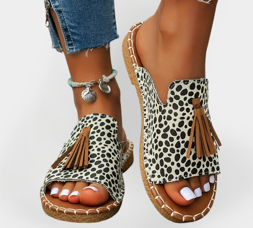 Ručno izrađene impresivne sandale s čipkom