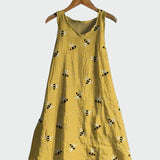 Haljina s uzorkom pčela