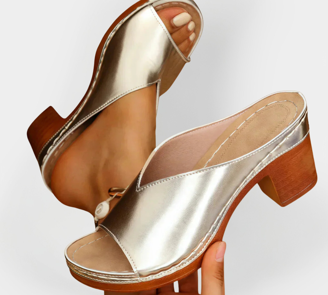 Ortopedske sandale s debelom petom