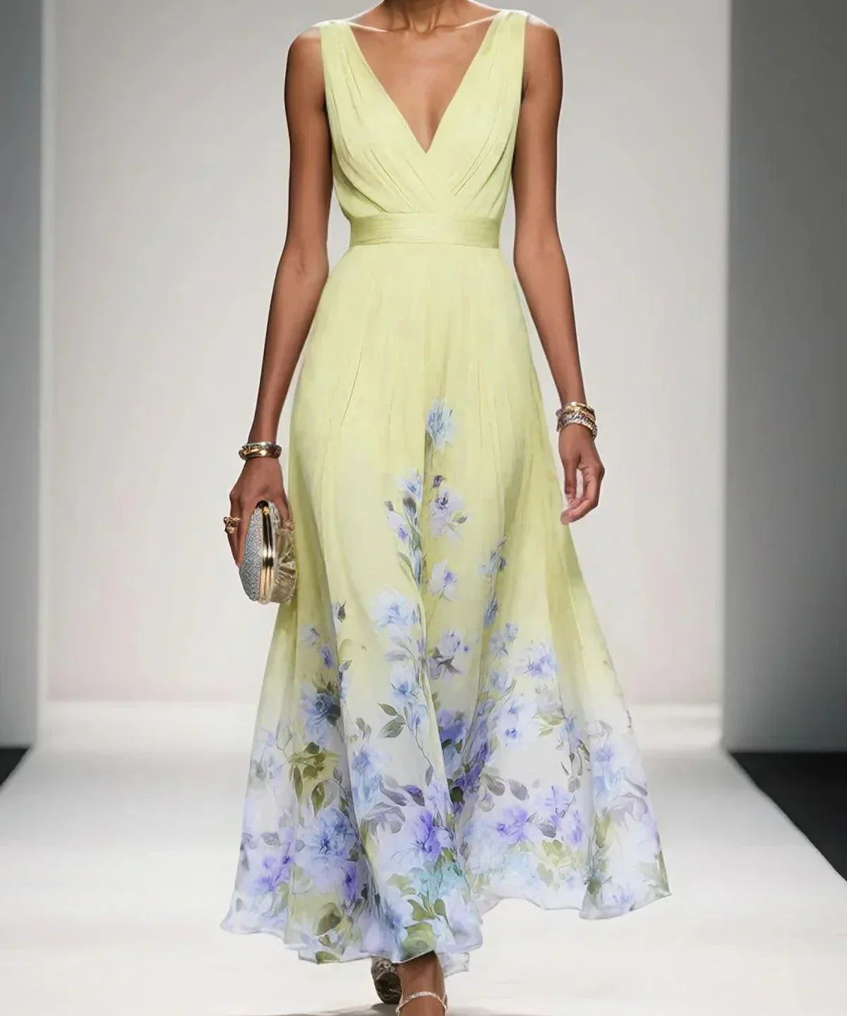Rose | Svijetloplava cvjetna čipkasta maksi haljina