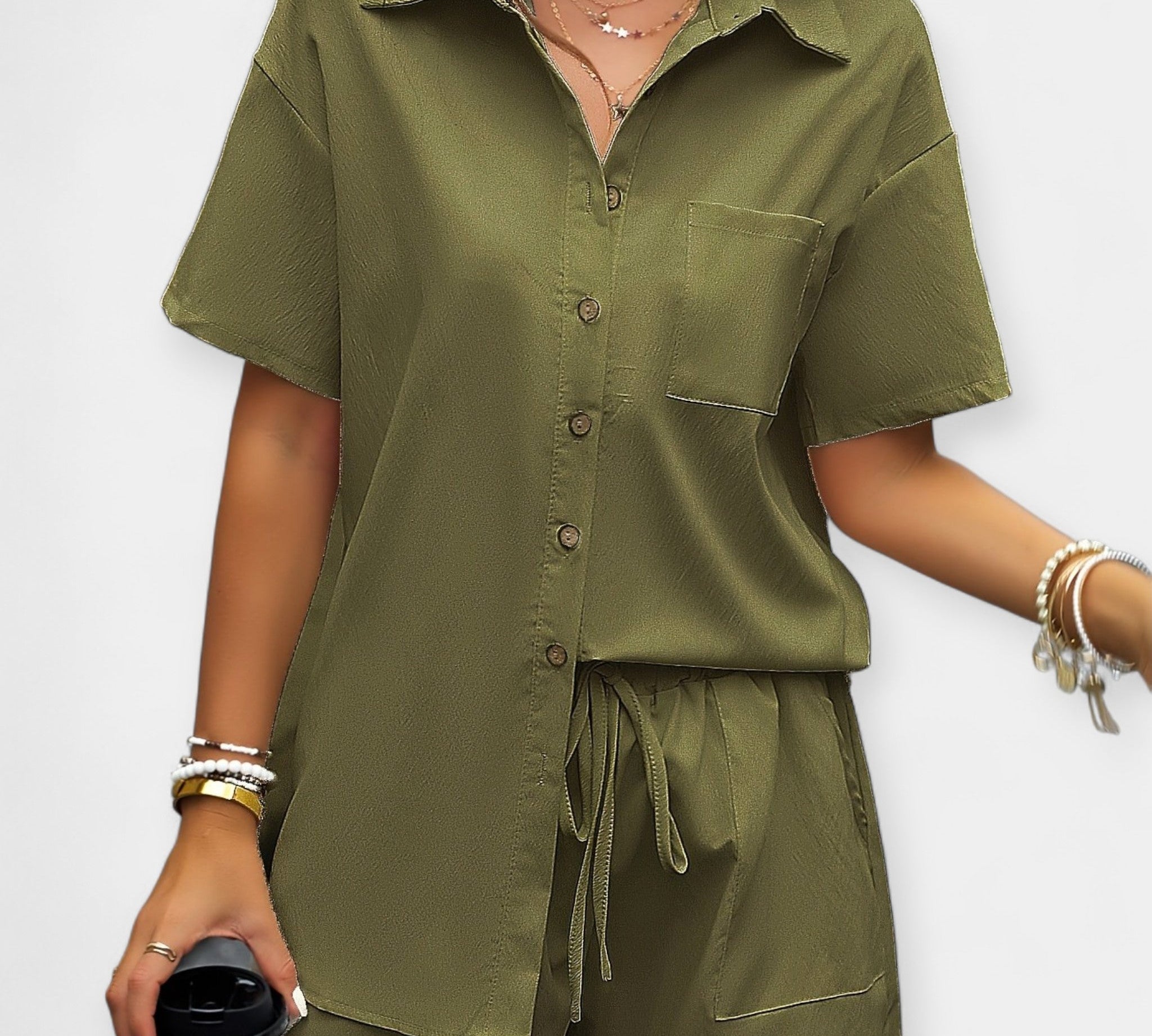 Udoban Set s Košuljom i Šortsem