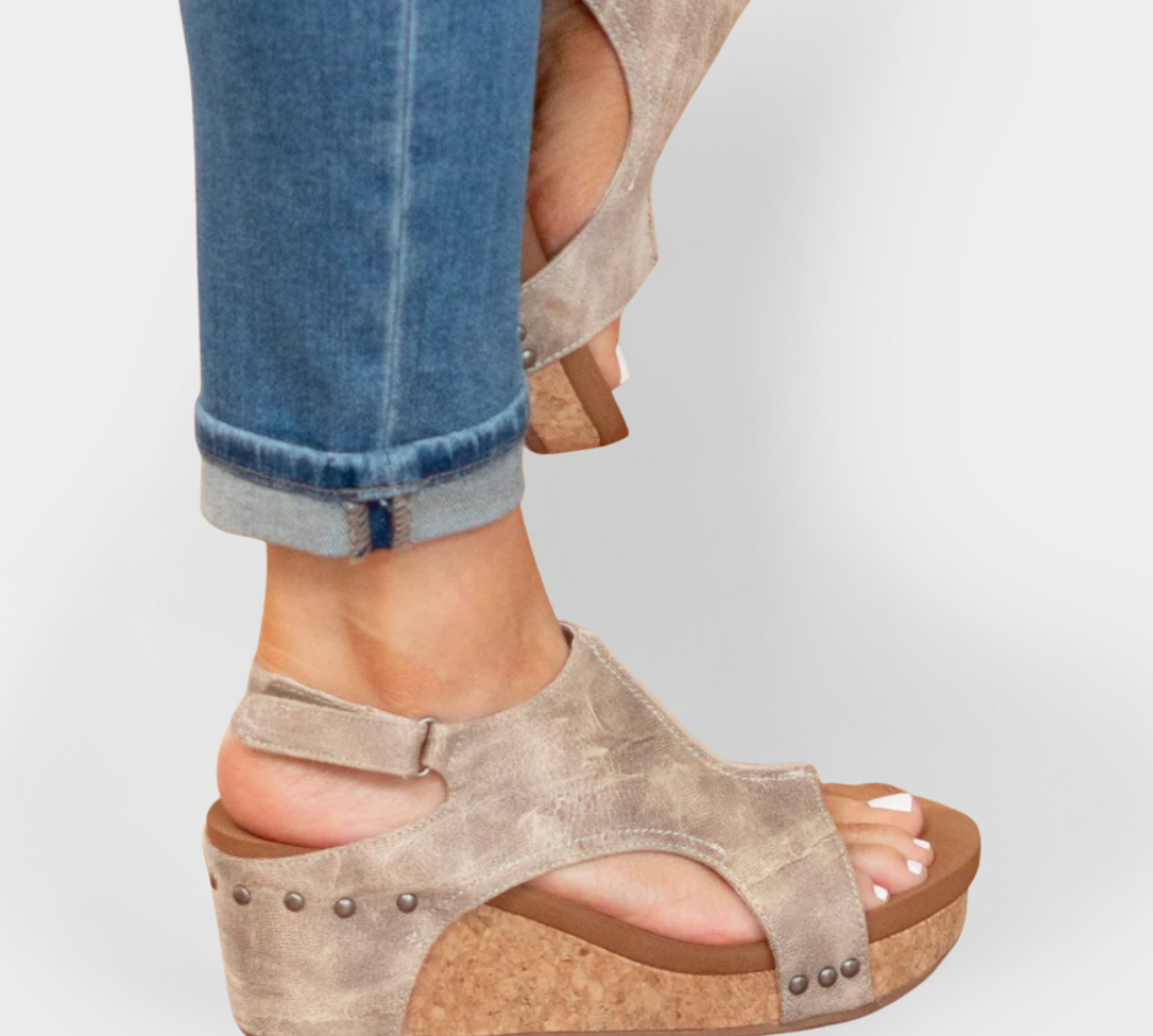 sandale od antilopa s podignutom tabanom