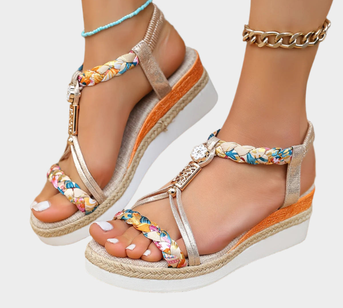 Sandale s udobnom đonom i platformom