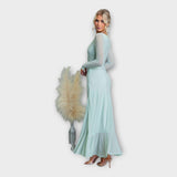 Impresivna Haljina s Elegantnom Linijom