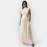 Upečatljiva haljina s prorezima