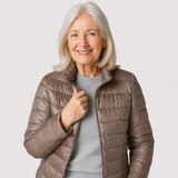 Ami™ | Ultra lagana pernata jakna