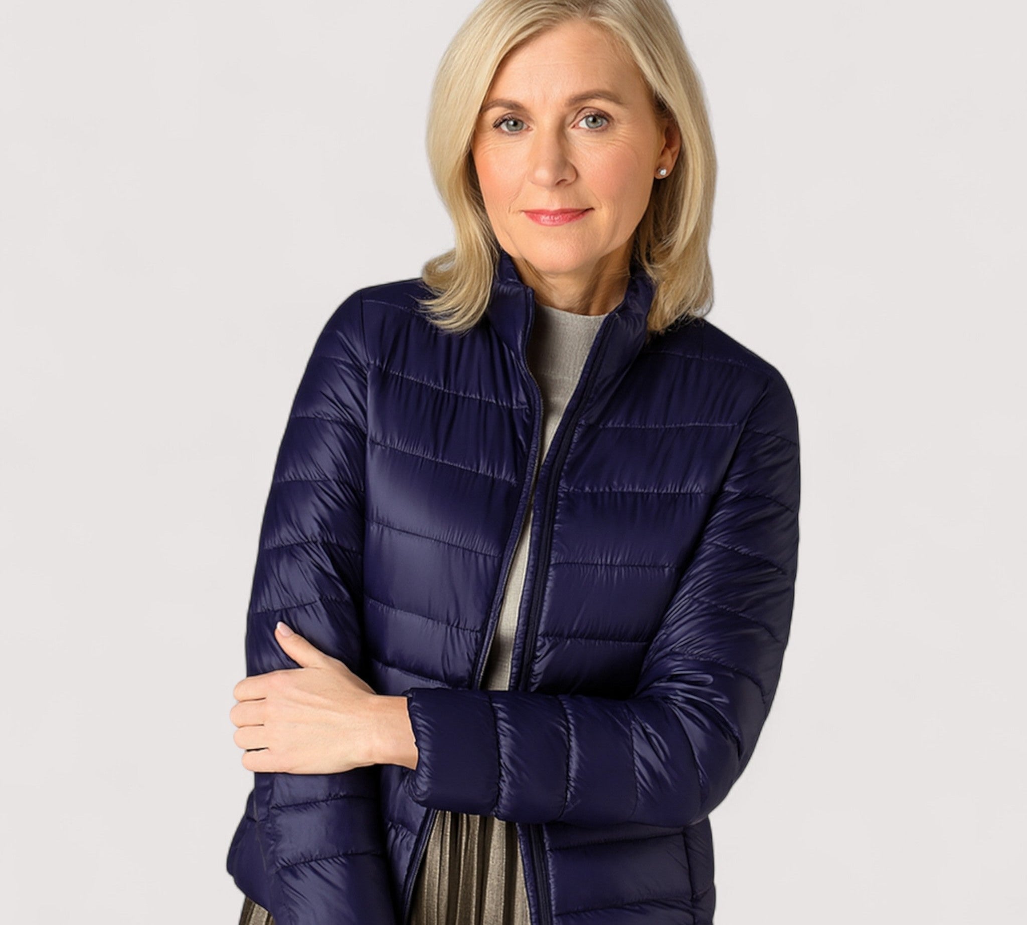 Ami™ | Ultra lagana pernata jakna