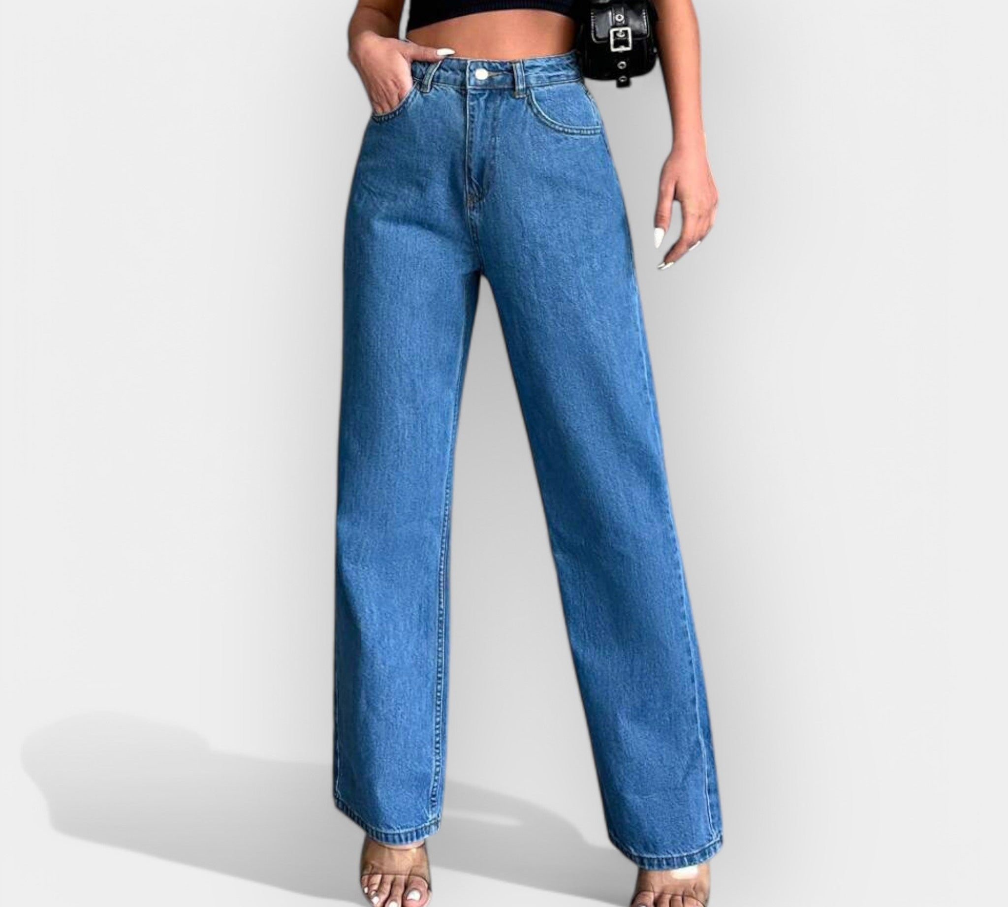 Visoki Struk Traperice s Udobnom Širokom Linijom