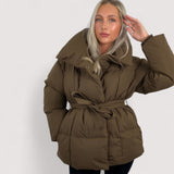 Elora™ | Kratka prošivena jakna s torbicom na pojasu