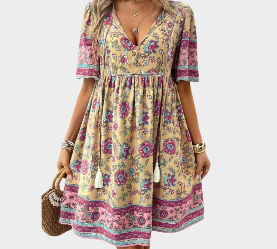 Prozračno boemsko odijelo s uzorkom i vezom