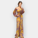 Prozračno haljina s otvorom