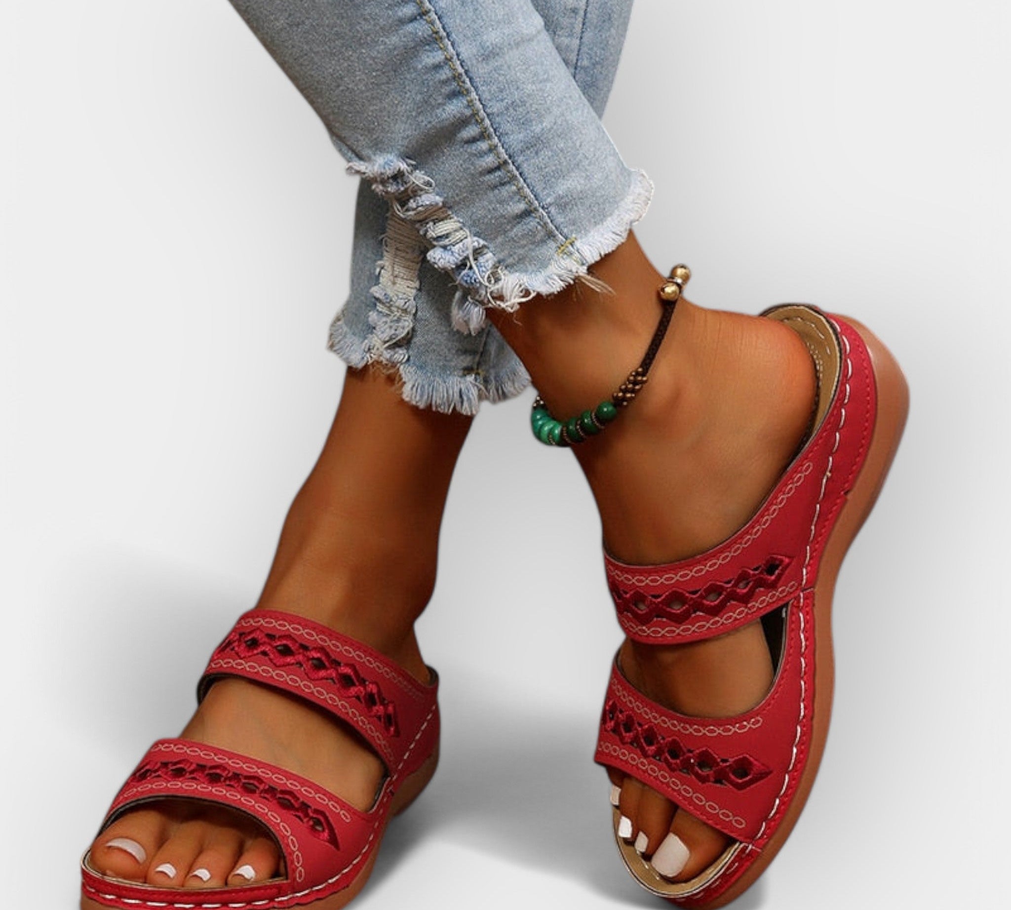 Anatomske sandale s elegantnim dizajnom