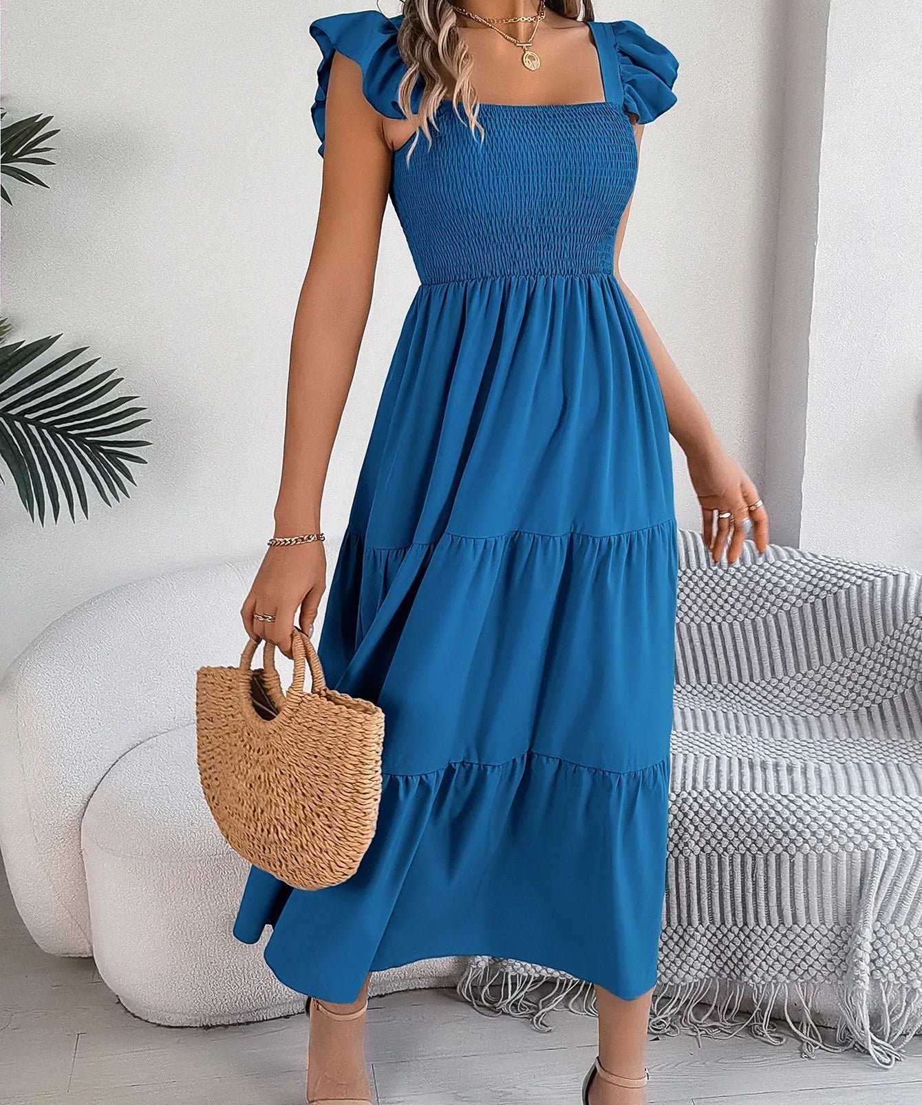 Yessa – Elegantna Tiered Haljina
