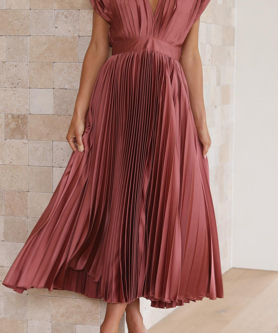 Marta | Elegantna Plisirana Haljina