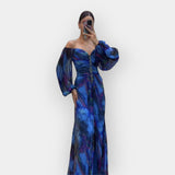 Prozračno haljina s otvorom