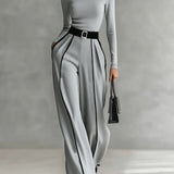 Vera™ - Elegantni Set s Kontrastnim Detaljima