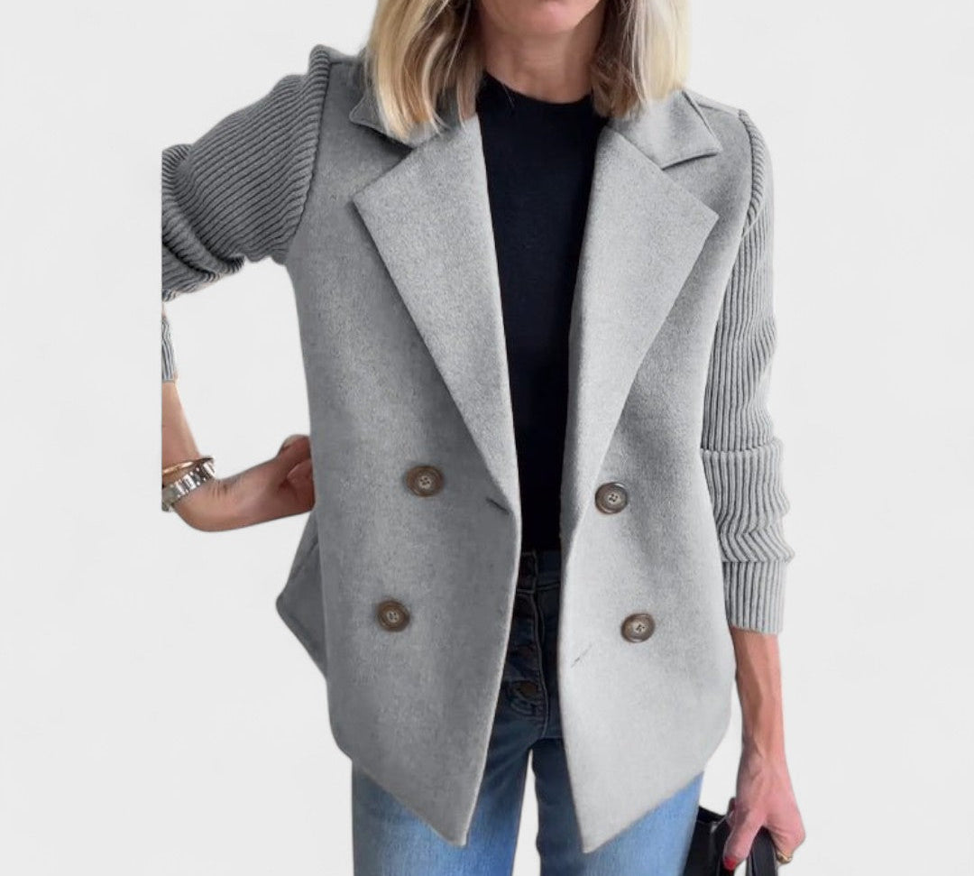 Valentina - Elegantni sako s pletenim rukavima