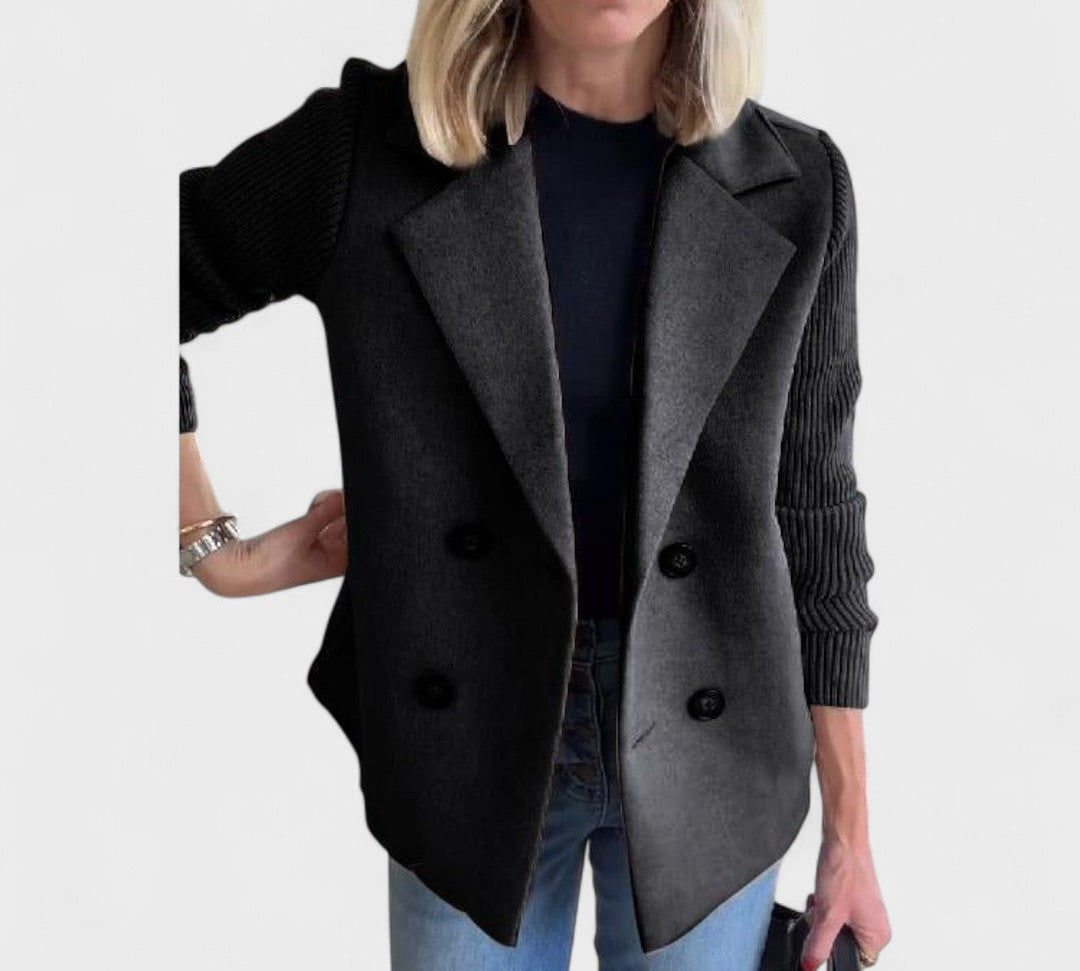 Valentina - Elegantni sako s pletenim rukavima