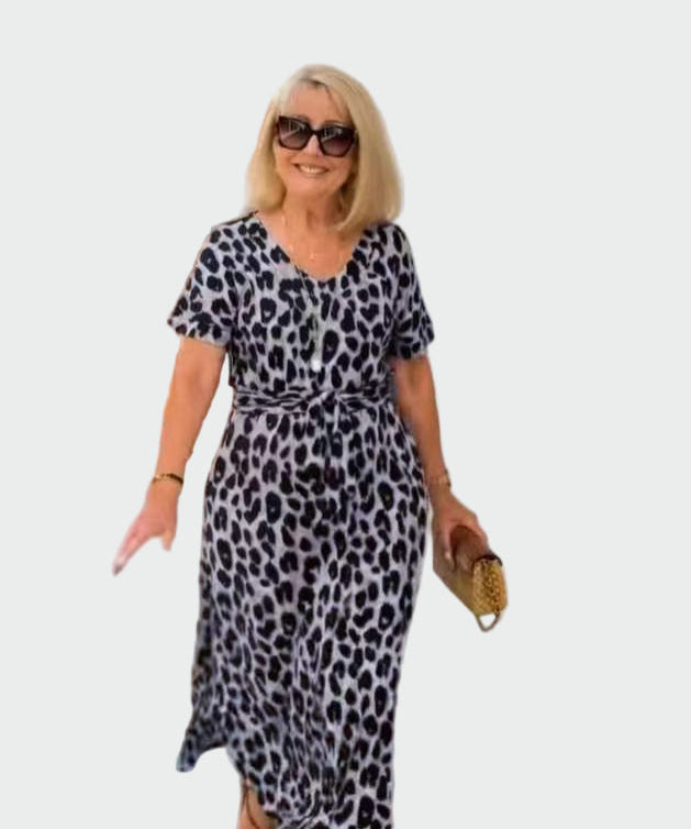 Haljina s leopard uzorkom i impresivnim V-izrezom