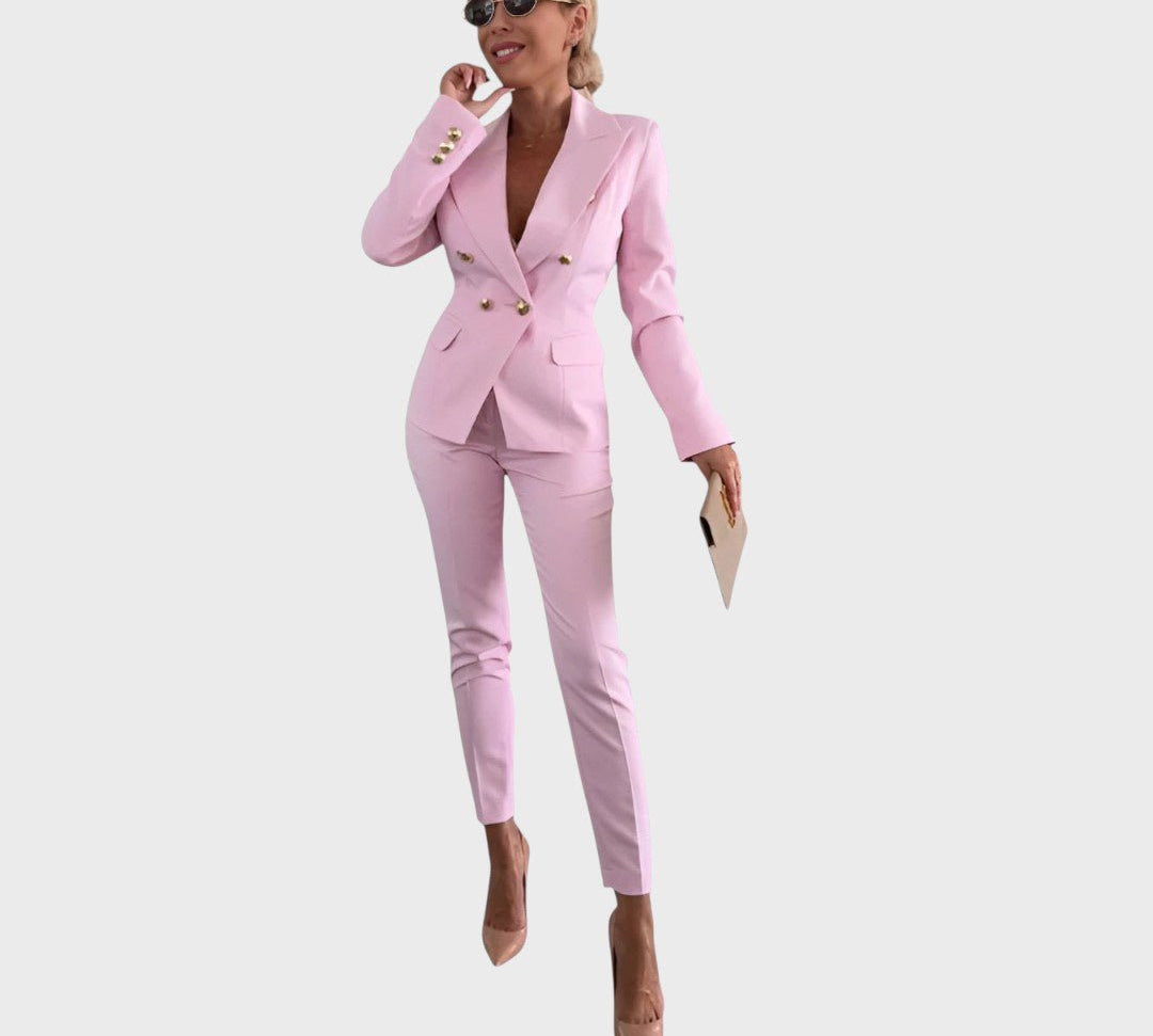 Božena - Dvoredno odijelo sa strukiranim krojem