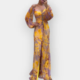 Prozračno haljina s otvorom