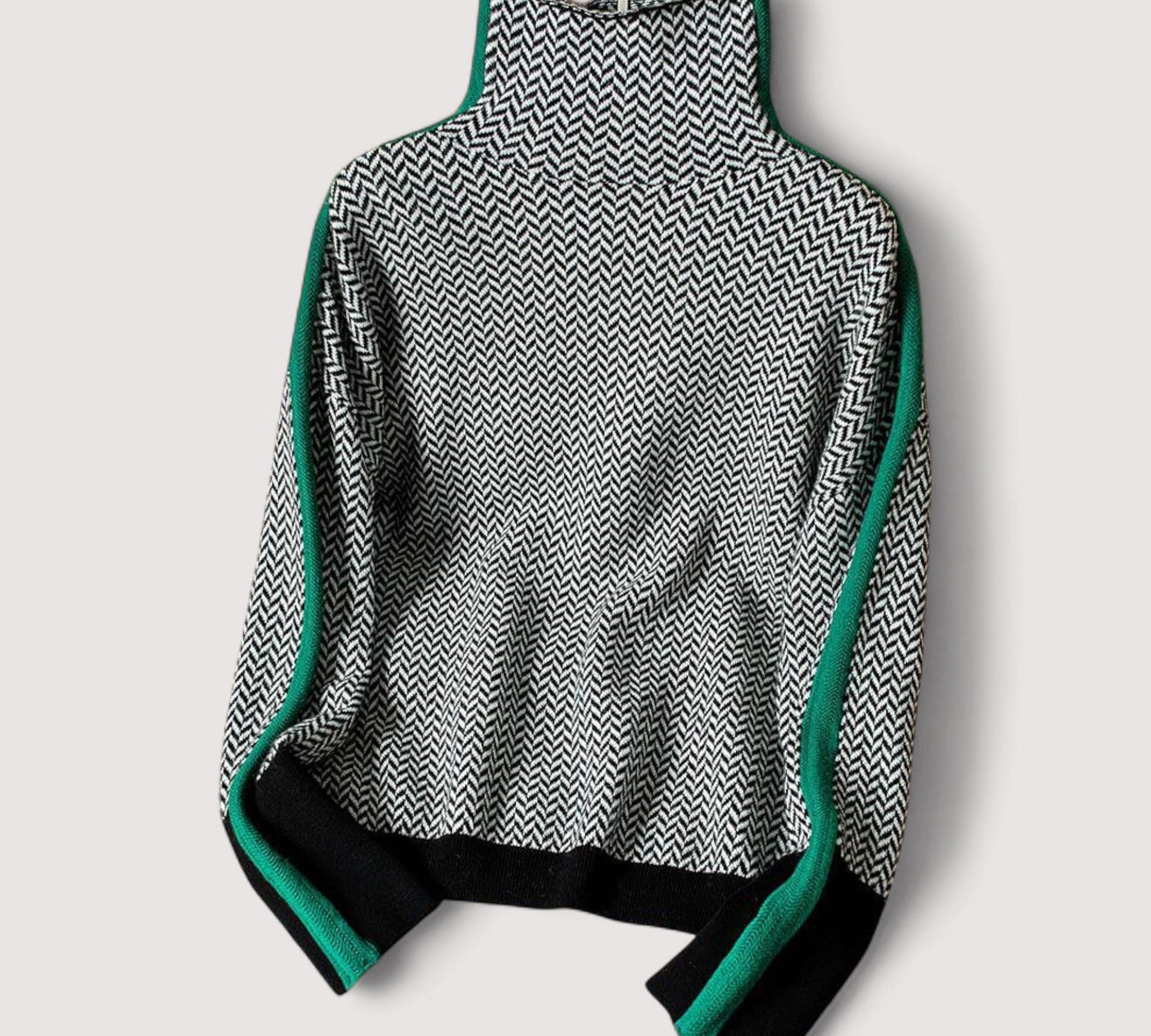 Gabriela™ | Rolka s upečatljivim kontrastnim prugama