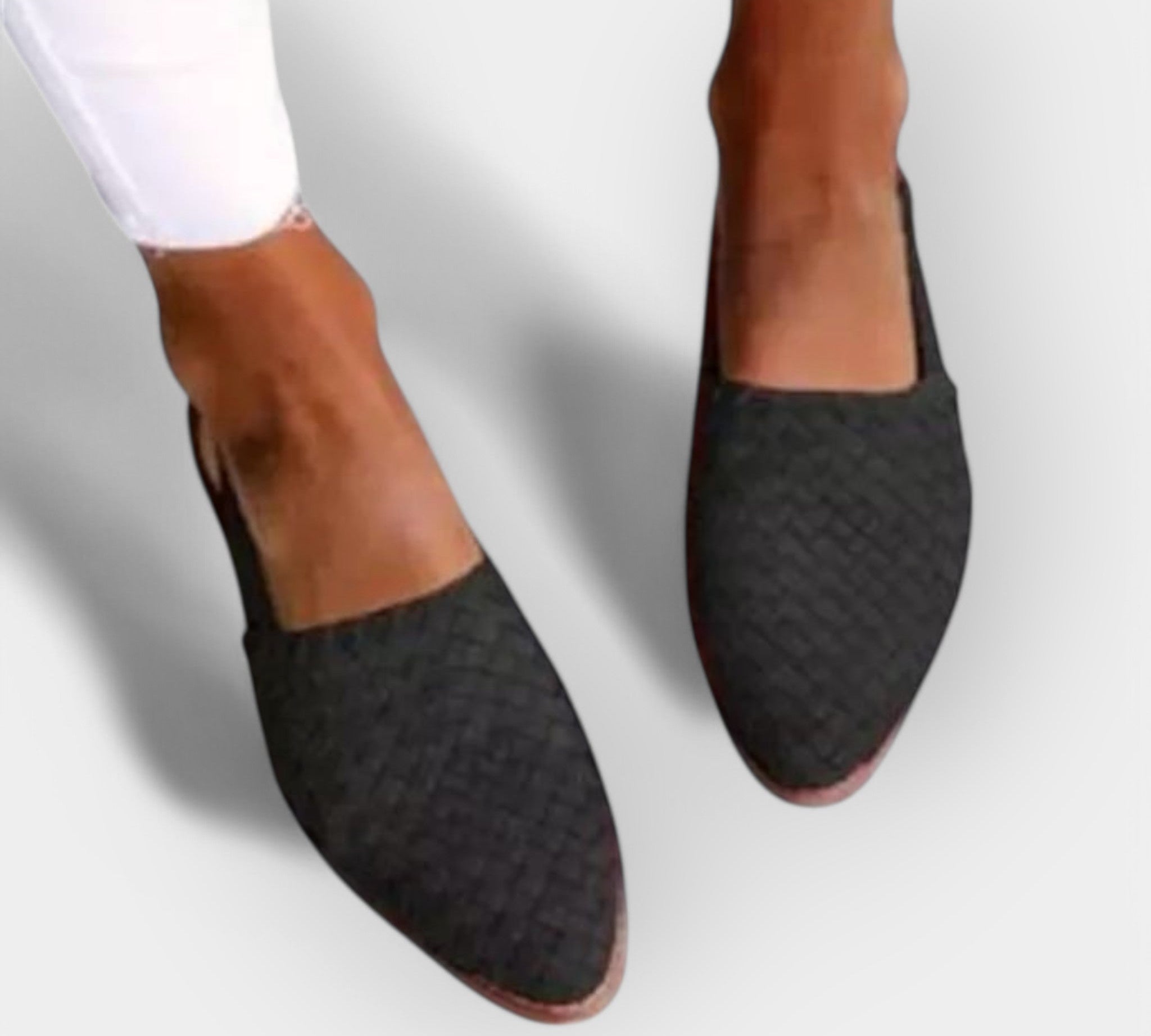 Ručno izrađeno s minimalističkim dizajnom