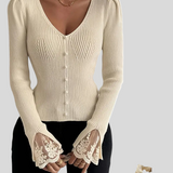 Zoja - Rebrasta Majica S V-Izrezom I Čipkastim Rukavima