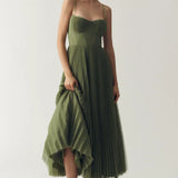 Lara - Moderna Elegancija S Otvorenim Leđima