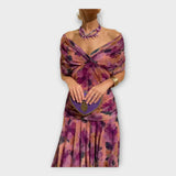 Zračna Haljina s Impresivnim Izrezom