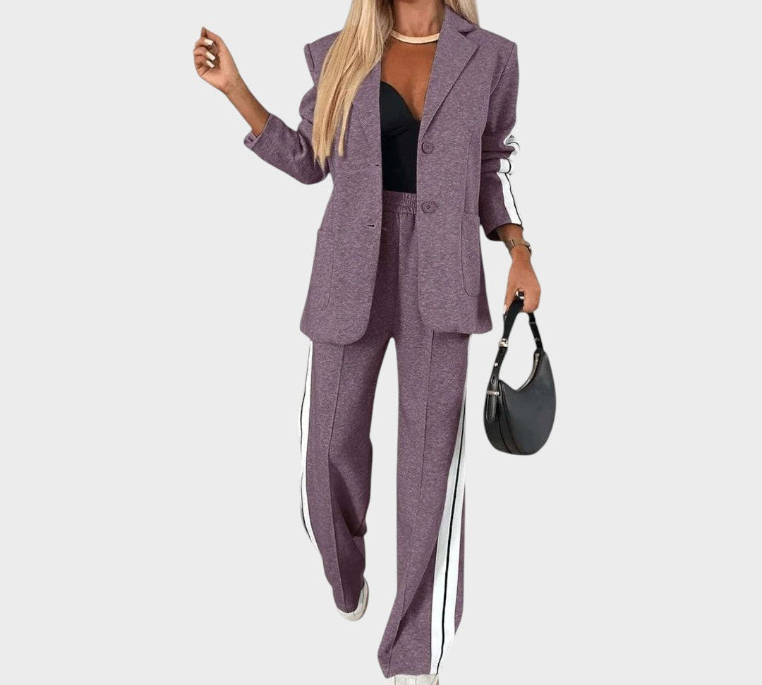 Veronika – Prugasti Kostim