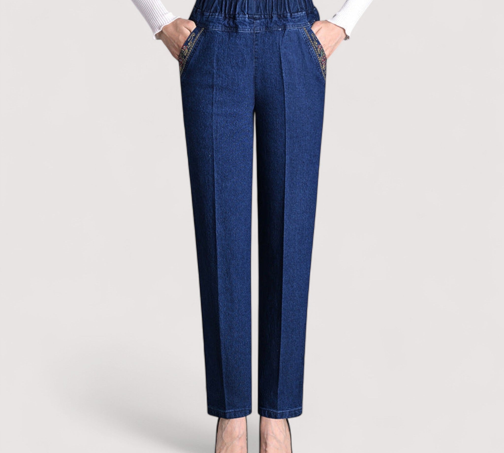 Cora™ | Elastične ženske traperice