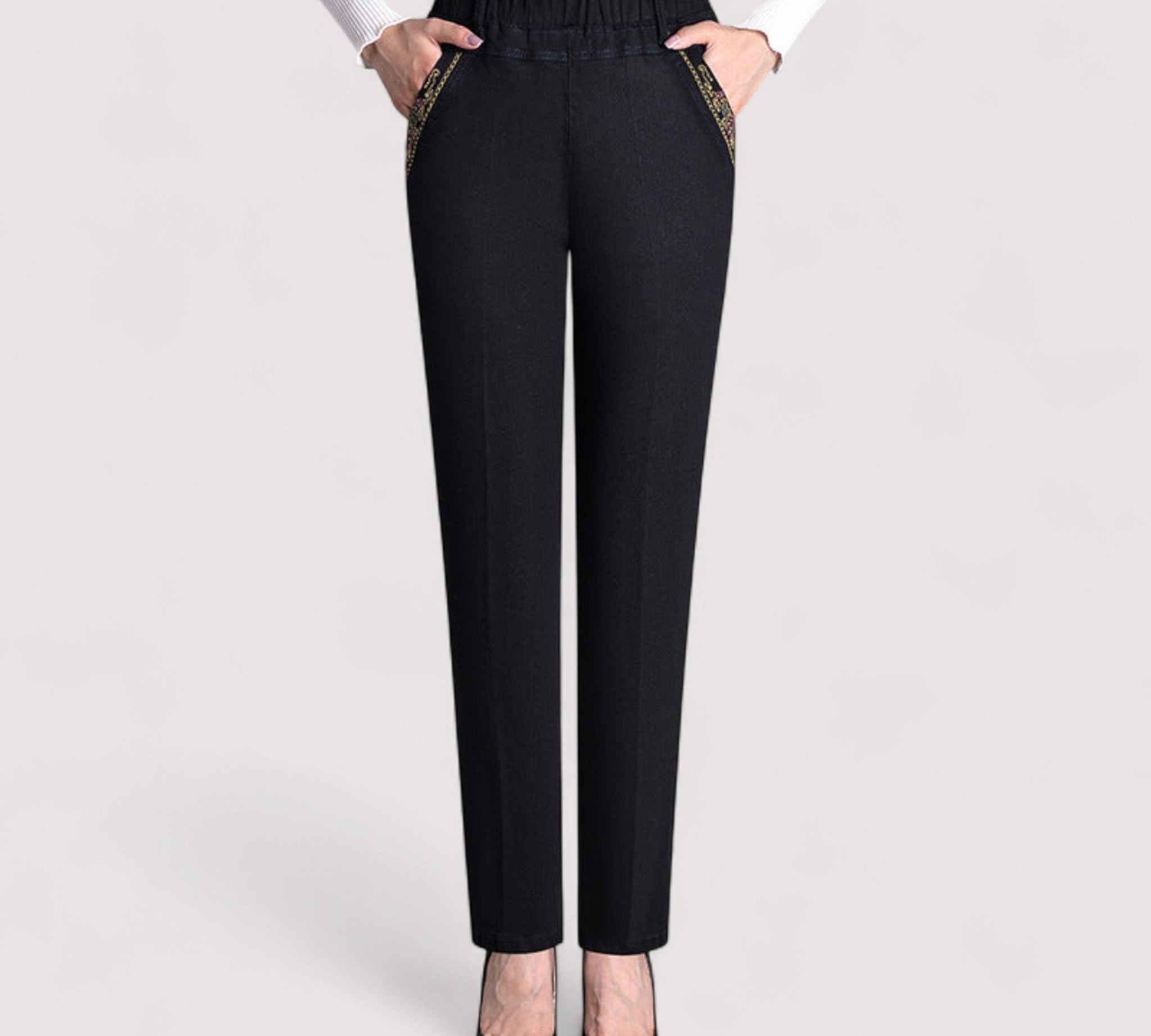 Cora™ | Elastične ženske traperice