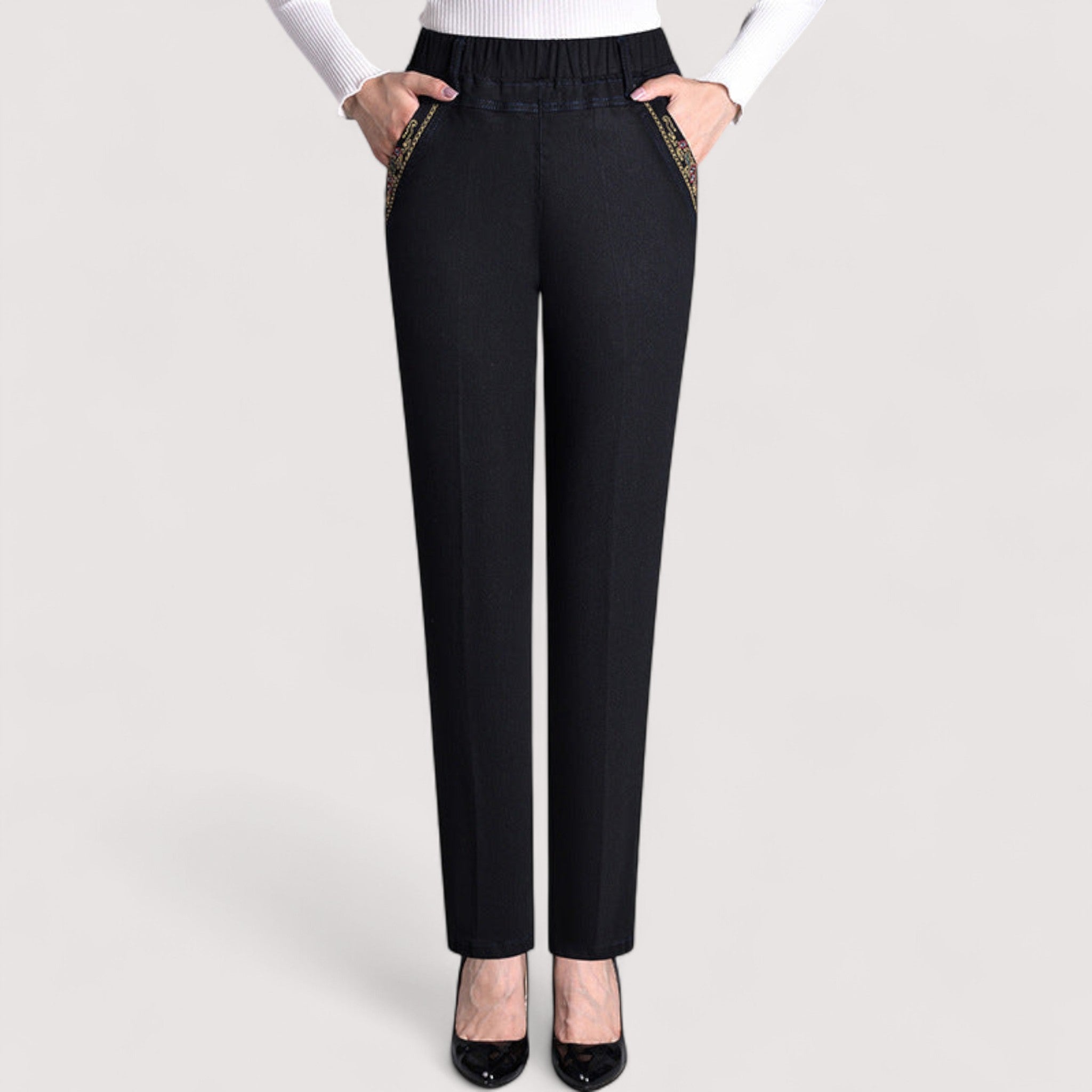 Cora™ | Elastične ženske traperice