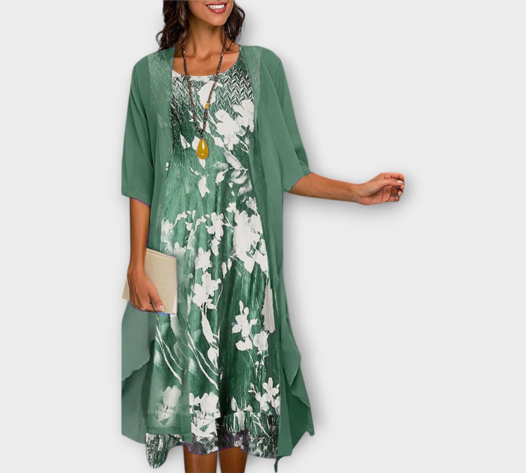 Prozračno haljina s vanjskim kaputom i uzorcima